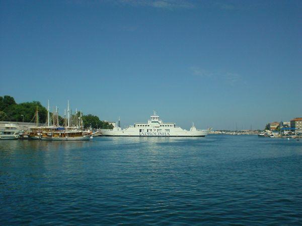 Chorvatsko, Zadar, červen 2007 > jachta 06-2007 005